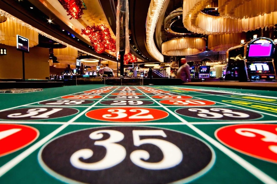 Baccarat, Poker, Roulette hấp dẫn không thể bỏ